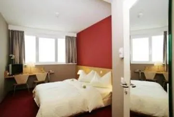 Airport Hotel S1 Schwechat